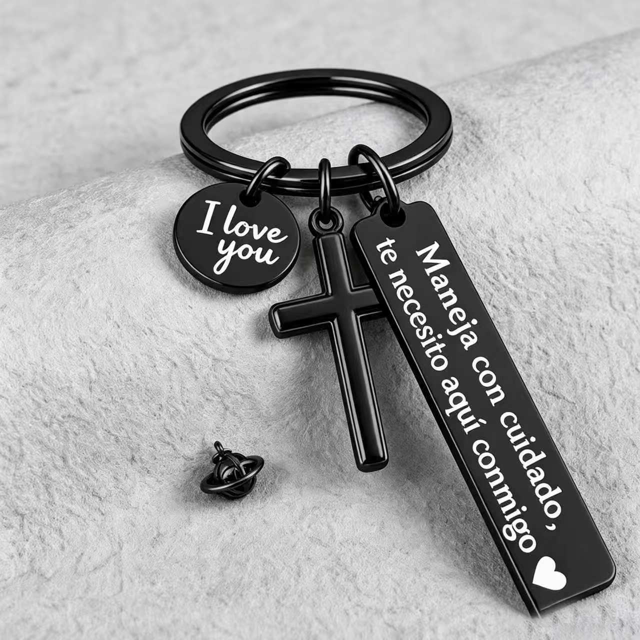 Maneja Con Cuidado Te Necesito Aquí Conmigo Keychain with Cross & "I Love You" Charm