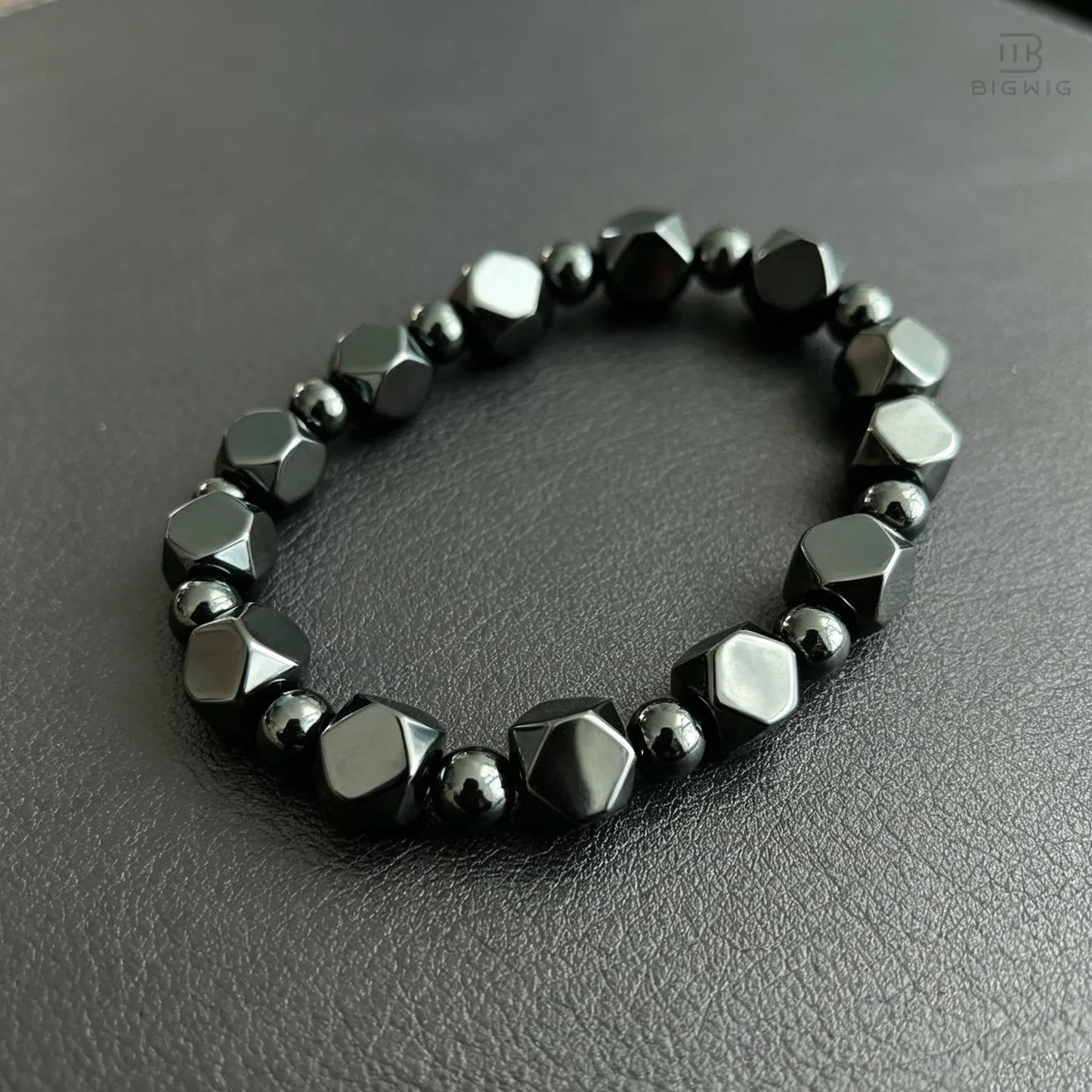 🖤 Hematite Protection Bracelet for Dad – Minimalist Beaded Stone Bracelet, Meaningful Father’s Day Gift for Him
