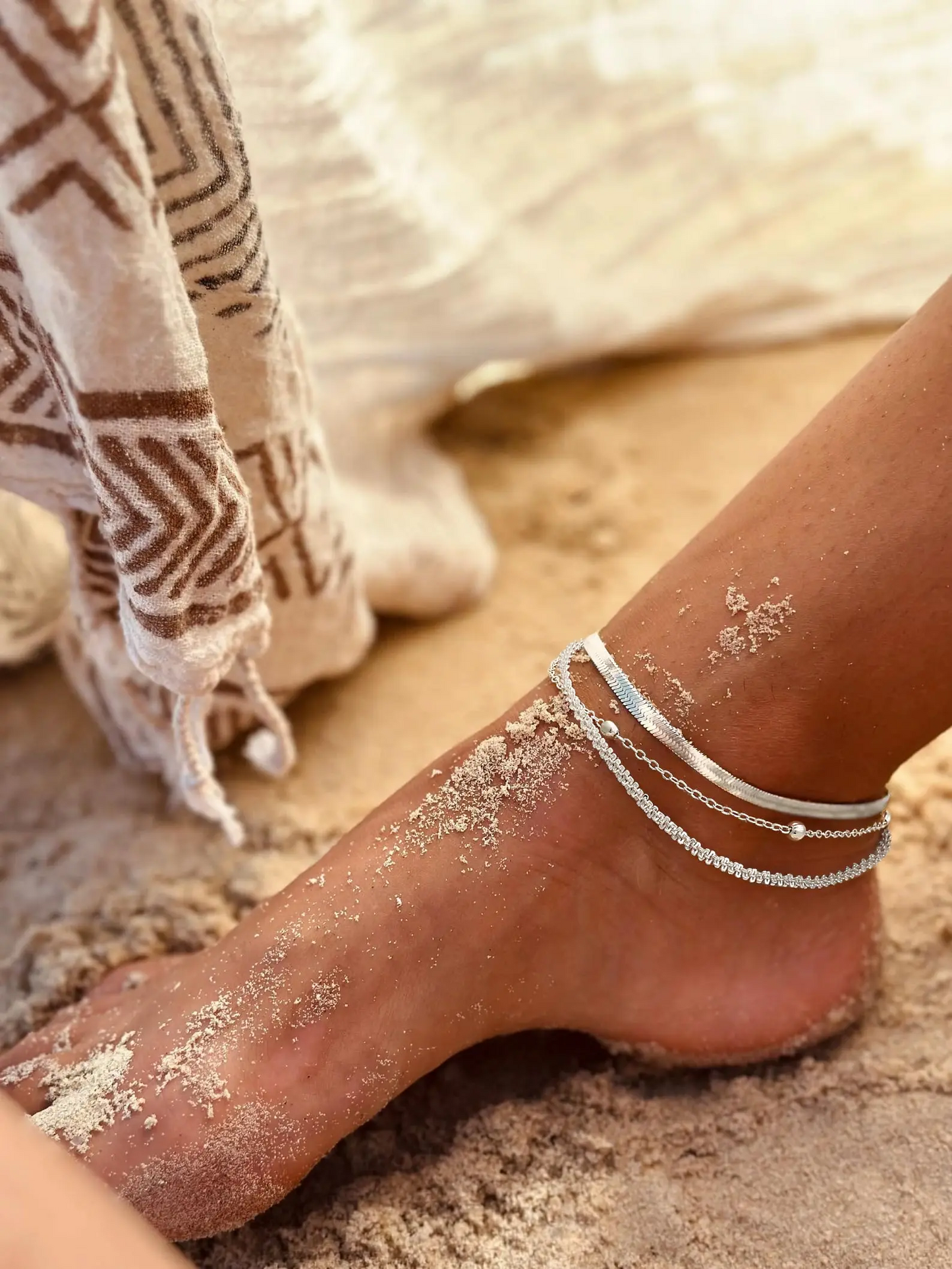 LAST DAY 49% OFF🔥Women's Silver Ankle Bracelet Set - Dainty Layered Waterproof Sparkly Herringbone Beaded Rope Chain