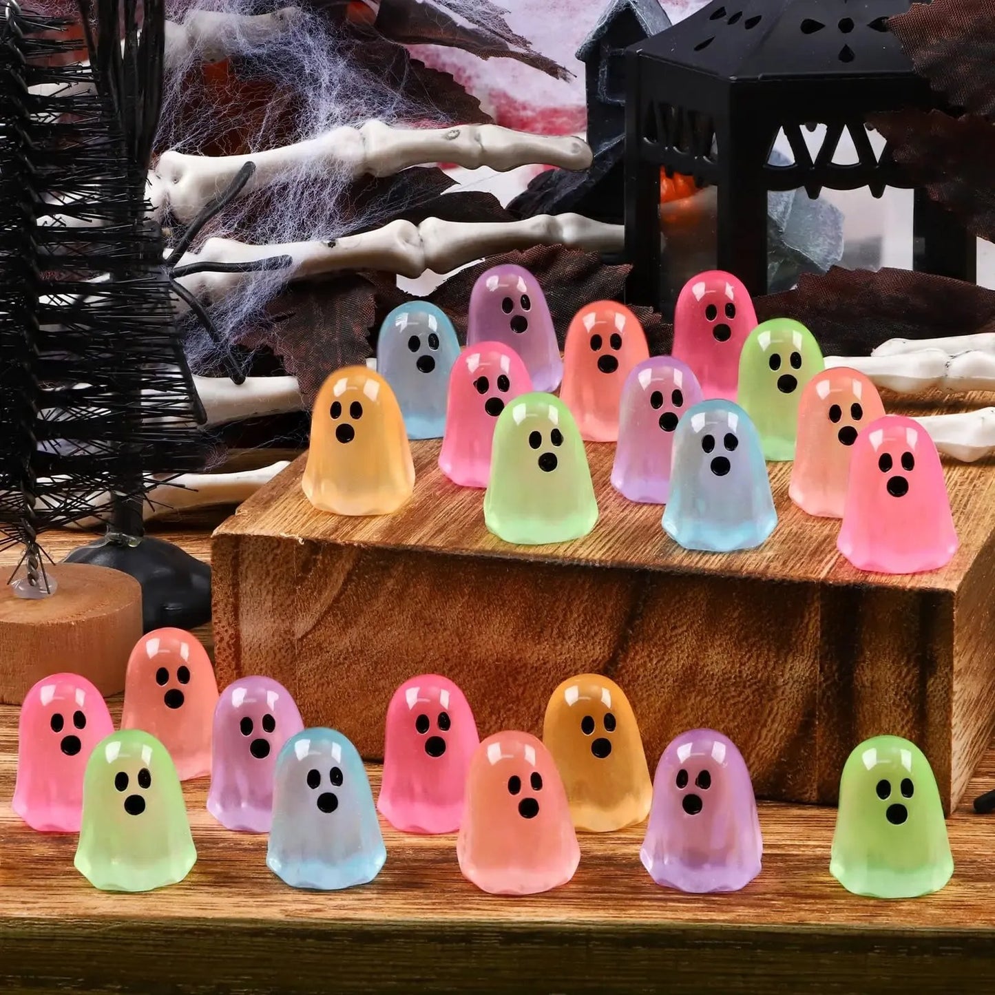 🔥LAST DAY 50% OFF - Glow-in-the-Dark Cute Ghost Resin Bead Set