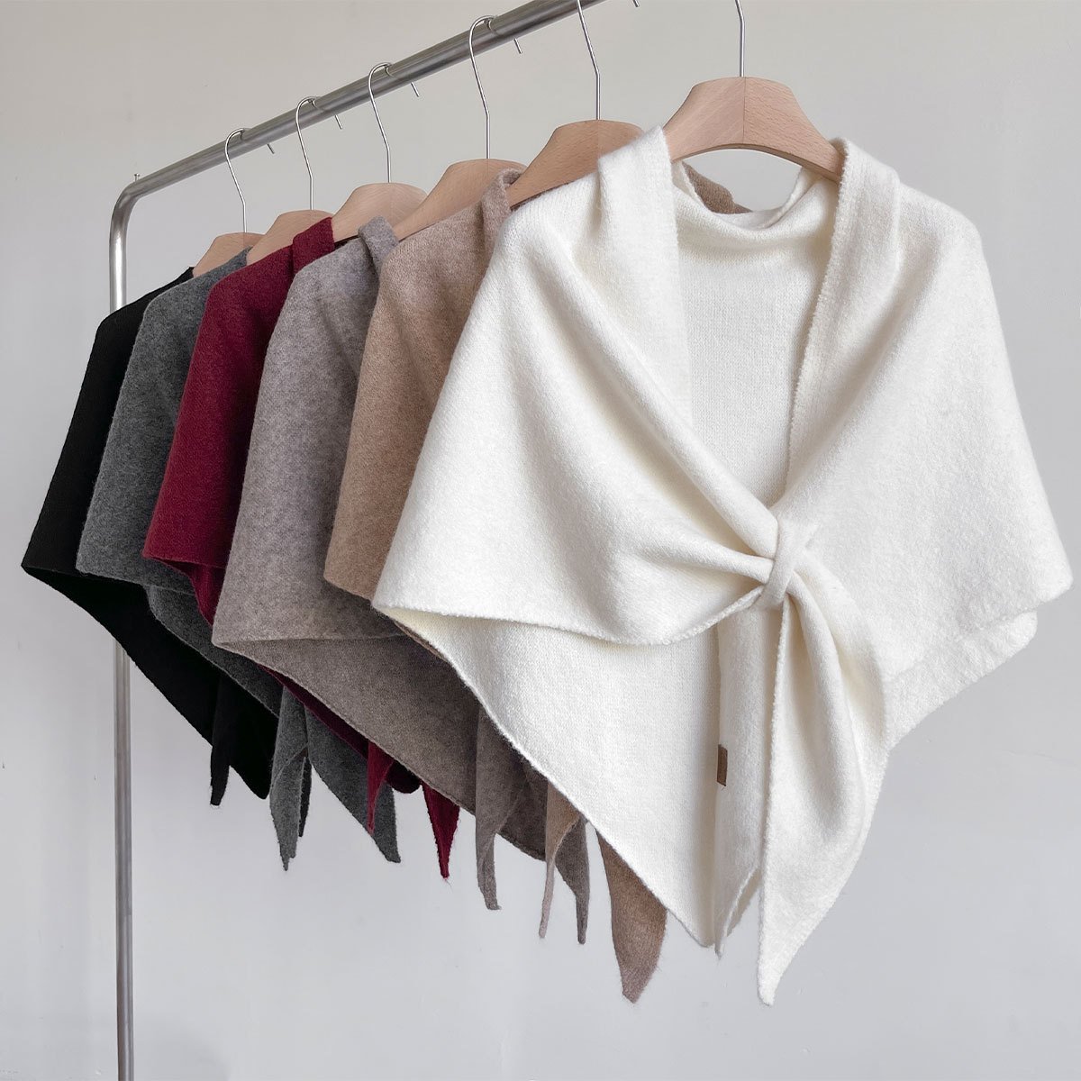💖Women's Solid-Color Cashmere Scarf-🍂Your Everyday Touch of Elegance