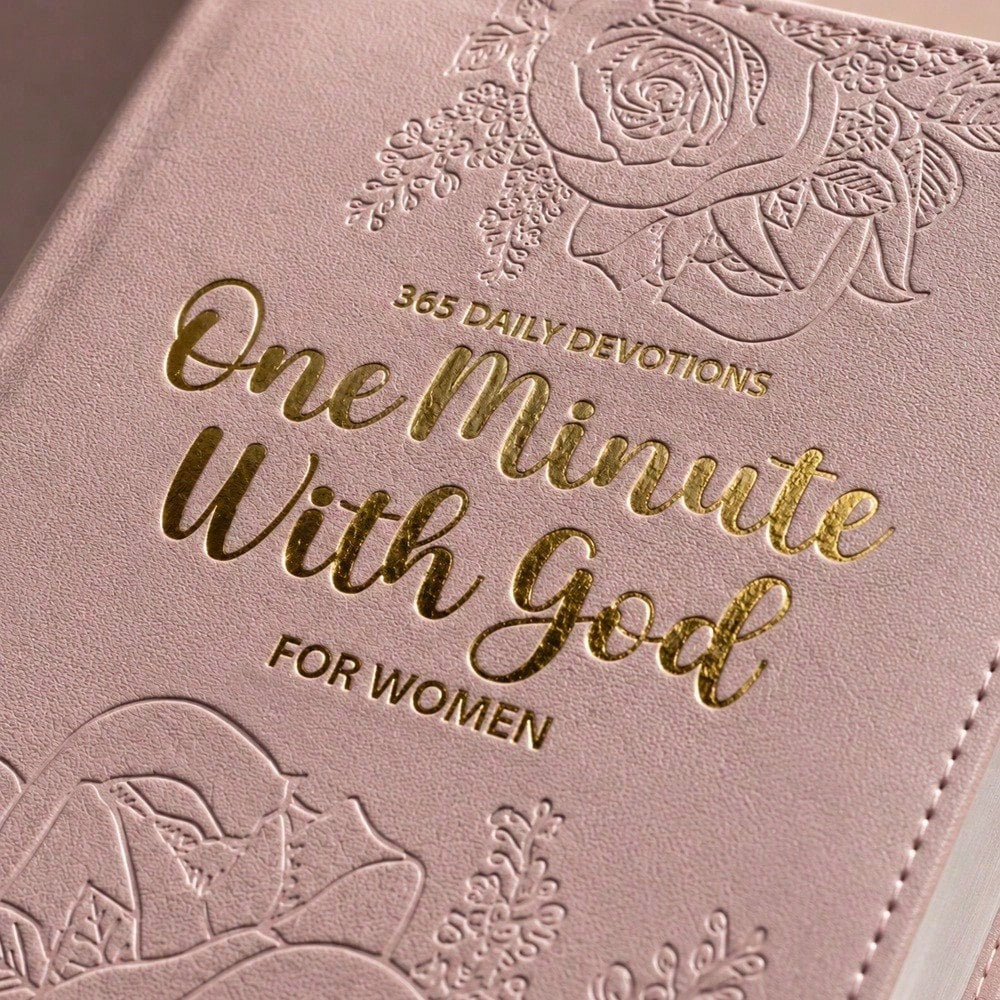 One Minute With God for Women – Daily Devotional & Prayer Journal 2026