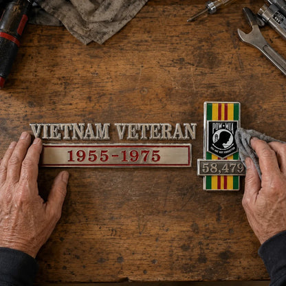 🇺🇸 Vietnam Veteran 1955–1975 Memorial Car Emblem Metal Badge