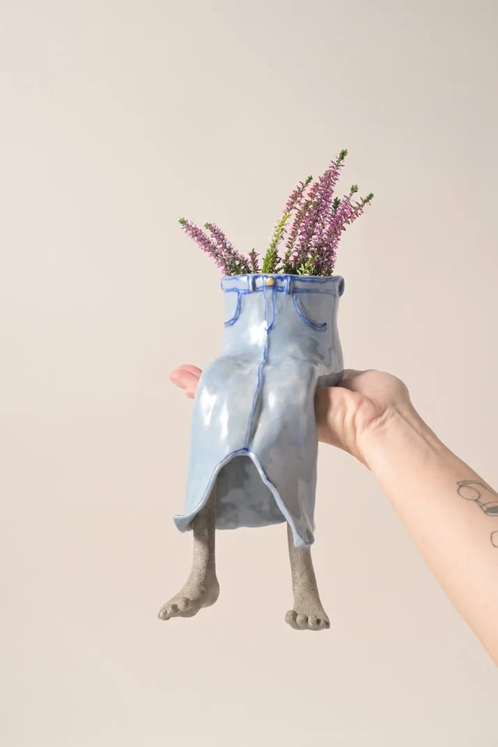 👖 The Hanging Legs Family Whimsical Hanging Legs Planter – Cute & Funny Home Decor