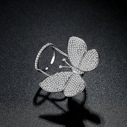 🦋💎The Butterfly Ring That Flutters When You Move