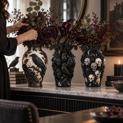 💀🐦‍⬛ Crystal Skull Vase – Where Darkness Meets Elegance ✨