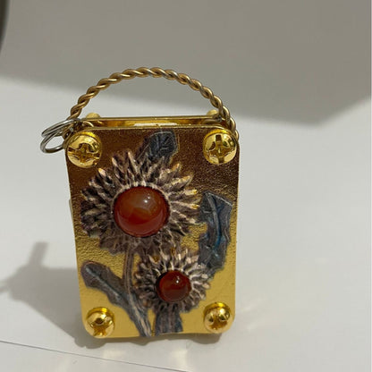 🌸Mini Flower Press – Portable Pocket Press for Flowers & Leaves