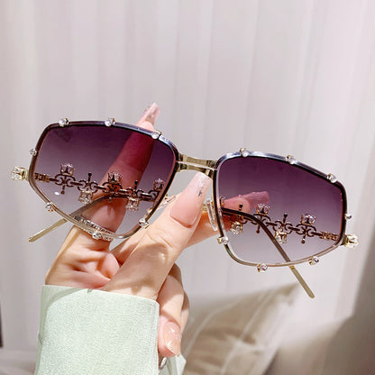 Fashionable Tinted Lens Cat Eye Frame Eyeglasses