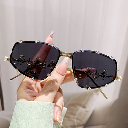 Fashionable Tinted Lens Cat Eye Frame Eyeglasses
