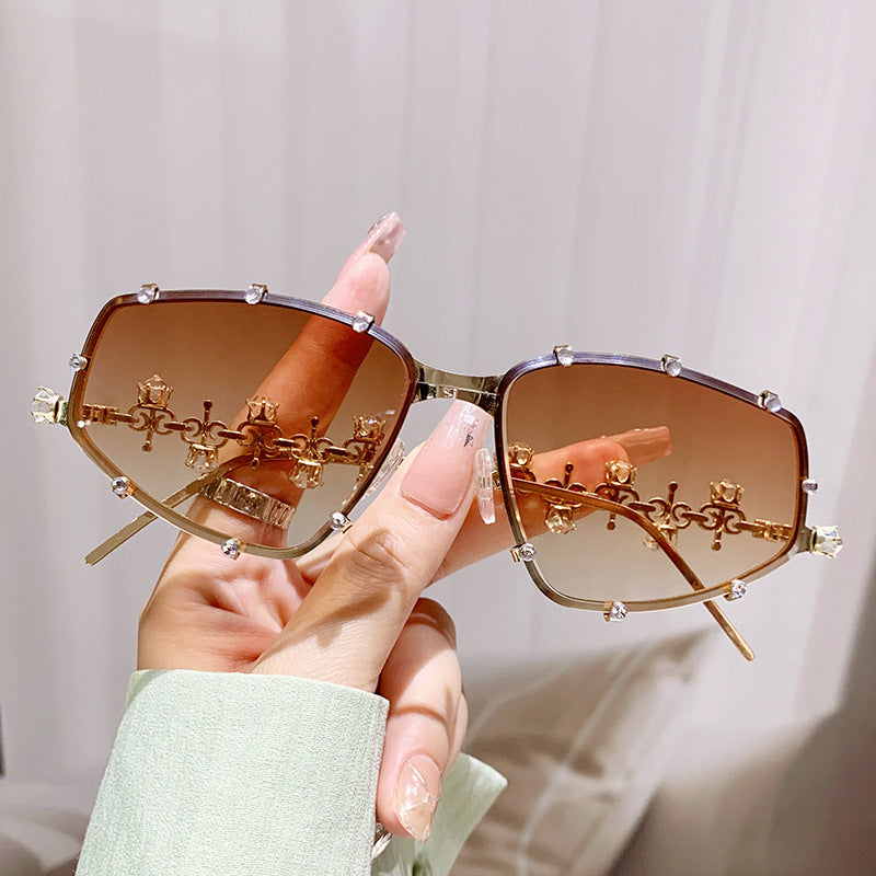 Fashionable Tinted Lens Cat Eye Frame Eyeglasses