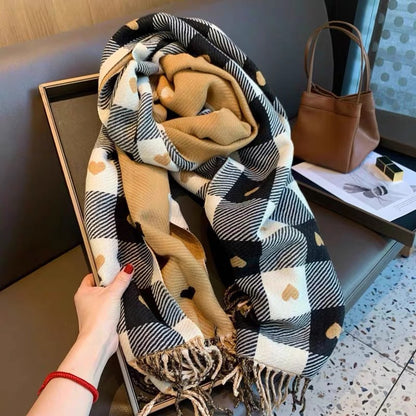 Plaid & Heart Pattern Tassel Decor Shawl
