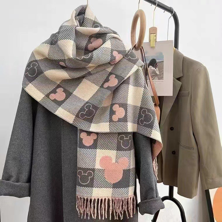 Plaid & Heart Pattern Tassel Decor Shawl