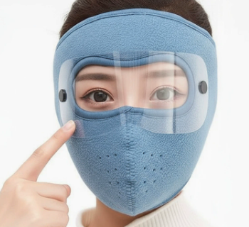❄️ Cozy Winter Face Cover with Clear Eye Shield – Comfort for Chilly Days Outdoors