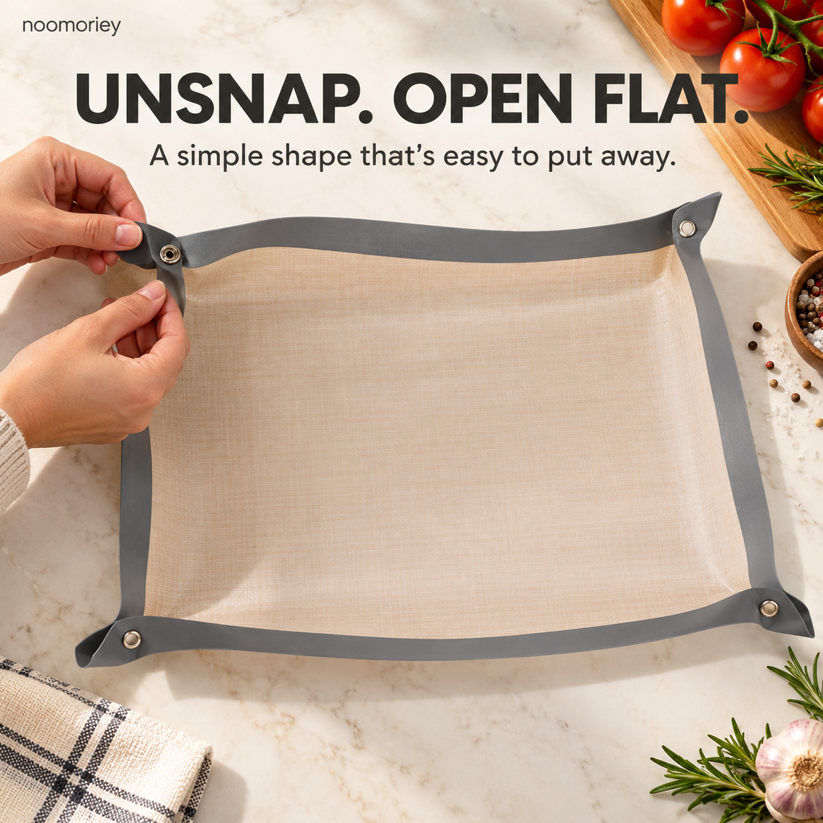 Foldable Nonstick Silicone Baking Tray Liner with Snap-Up Corners