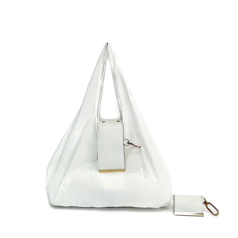 🛍️ Fold & Go! Keychain Tote Bag – Your Pocket-Sized Shopping Hero ♻️✨