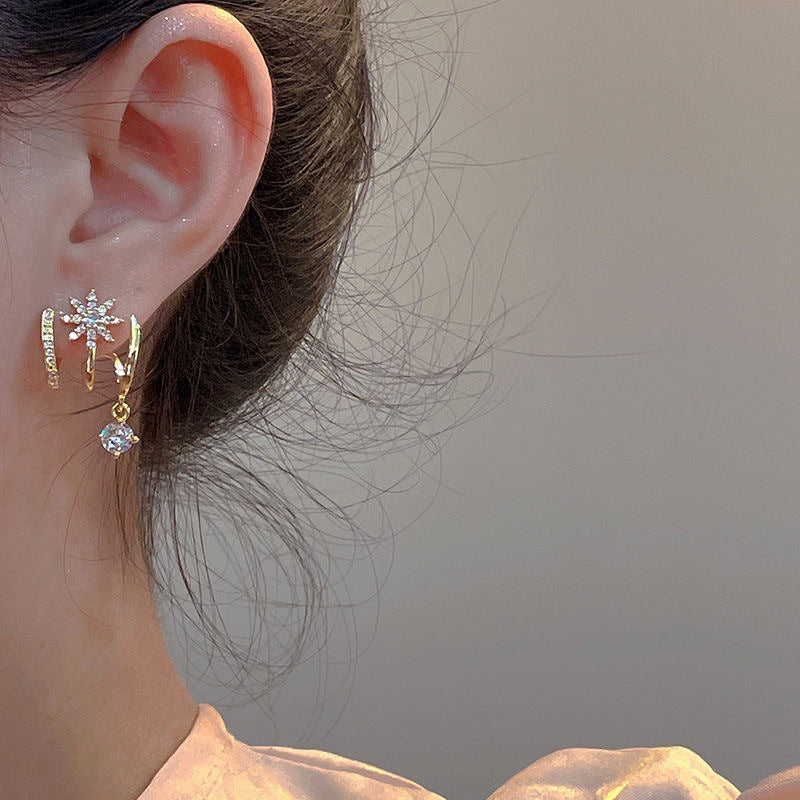 Upgraded version💎2026 NEW STYLE💎Sparkling Claw Earrings for Women，✅ Limited time offer – trendy earrings! Grab your pair before they're gone! 💎👂