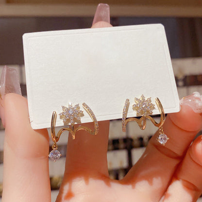 Upgraded version💎2026 NEW STYLE💎Sparkling Claw Earrings for Women，✅ Limited time offer – trendy earrings! Grab your pair before they're gone! 💎👂